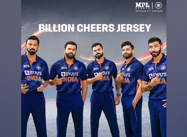 Sports News | BCCI Unveils Team India's New Jersey Ahead of T20 World Cup