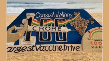 Sand Artist Sudarsan Pattnaik Celebrates India’s 100 Crore COVID-19 Vaccination Milestone With Artistic Sand Art (See Video)