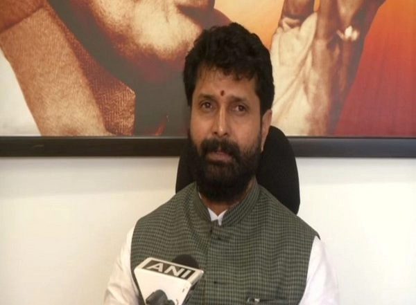 India News | DK Shivakumar Working as 'collection Agent', Says BJP's CT Ravi on Controversial Karnataka Cong Viral Video