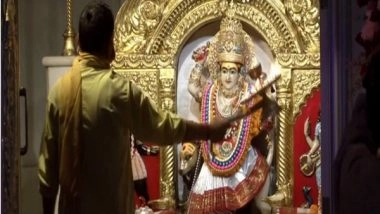 India News | Navratri Day 2: Early Morning Arti Performed at Delhi's Jhandewalan Temple