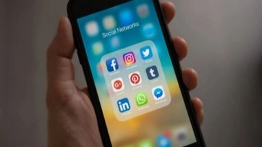 Lifestyle News | Study Finds Joining Social Media Before Age 11 Associated with Problematic Digital Behaviour