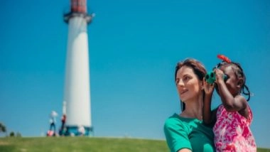 Lifestyle News | Focusing on Present in Life Might Help Single Mothers Feel More 'in Control'