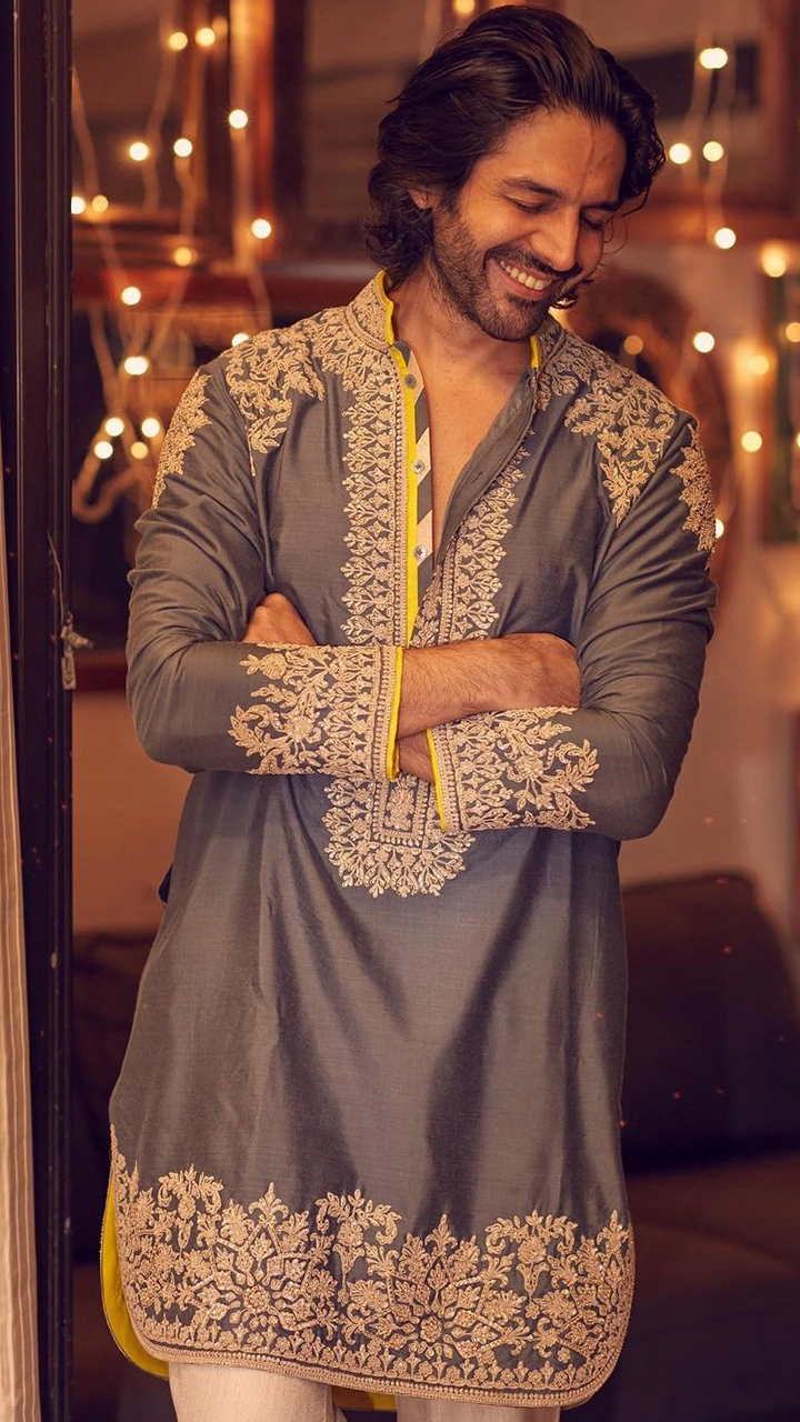 Navratri 2021 Day 3 Colour Is Grey: Best Outfit Ideas to Appear Festive Ready on The Third Day