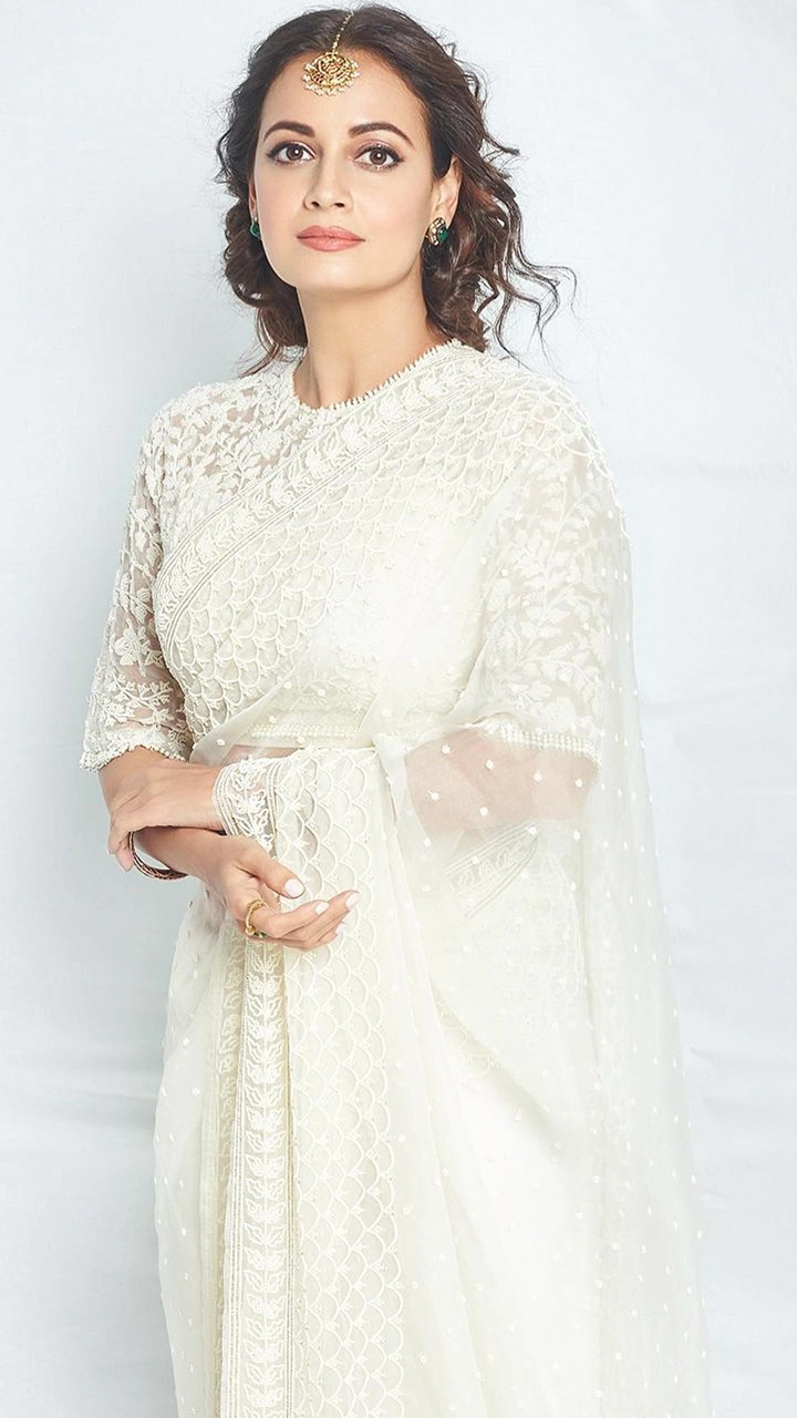 Navratri 2021 Day 5 Colour Is White: These Fashion Icons Are Here To Help You Rock This Colour