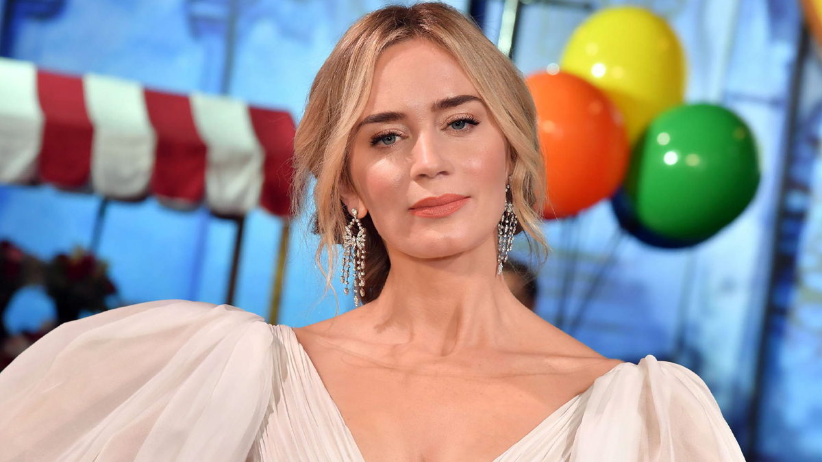 Girl On The Train Star Emily Blunt Speaks Out Against Mummy Cult Hot Sex Picture 