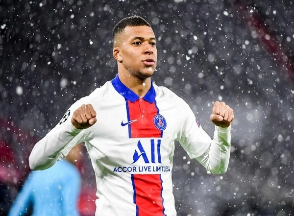 Sports News | Real Madrid Should Be Punished for Continued Pursuit of Mbappe: PSG Sporting Director