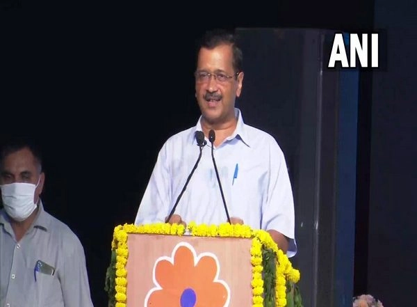 India News | Kejriwal Lauds Healthcare, Frontline Workers as India Crosses 100 Crore COVID Vaccination Mark