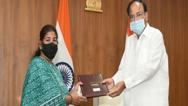 India News | Venkaiah Naidu Lauds Rajya Sabha Employees for Donating Rs 21L to Kin of Six Colleagues Who Died of COVID