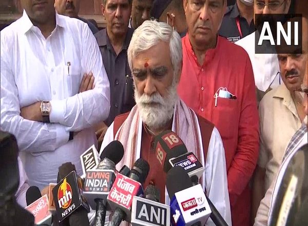 India News | Paddy Procurement to Start in Punjab, Haryana from Tomorrow, Says Union Minister Ashwini Choubey