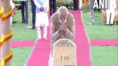 India News | PM Modi Pays Tribute to Mahatma Gandhi in Delhi's Gandhi Smriti