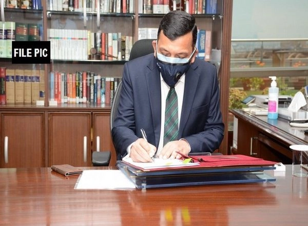 India News | Mumbai Police Summons CBI Director in Connection with Intelligence Department's Data Leak