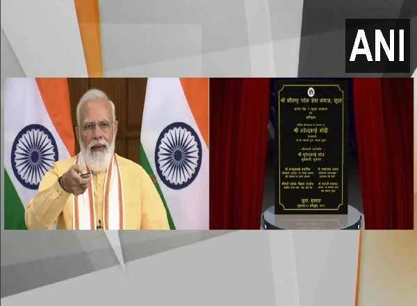 India News | PM Modi Performs Bhoomi Poojan of Surat Hostel