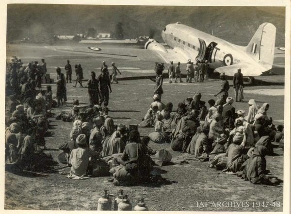 India News | 75th Infantry Day: IAF Remembers Role of 'Parashurama' Aircraft in Transporting Army Troops to J-K in 1947