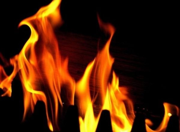 World News | Fire at Oil Depot in Moscow Region
