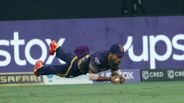 Rahul Tripathi Catch: Netizens Slam Third Umpire for Ruling Out Dismissal During KKR vs PBKS Clash in IPL 2021 (Check Reactions)