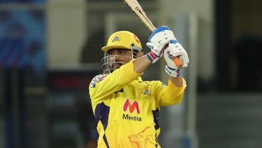 MS Dhoni Steals the Show for CSK Against DC in Qualifier 1, IPL 2021, Virat Kohli and Other Members of Cricket Fraternity Shower Praise on Chennai Skipper (Check Posts)