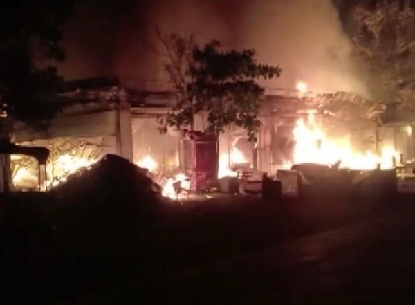 Pakistan: 7 Members of Family Killed in House Fire in Muzaffargarh