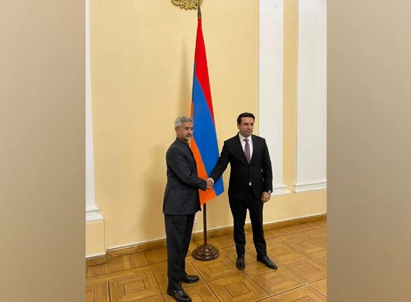 World News | Jaishankar Meets Armenia's National Assembly President, Discuss Bilateral Ties