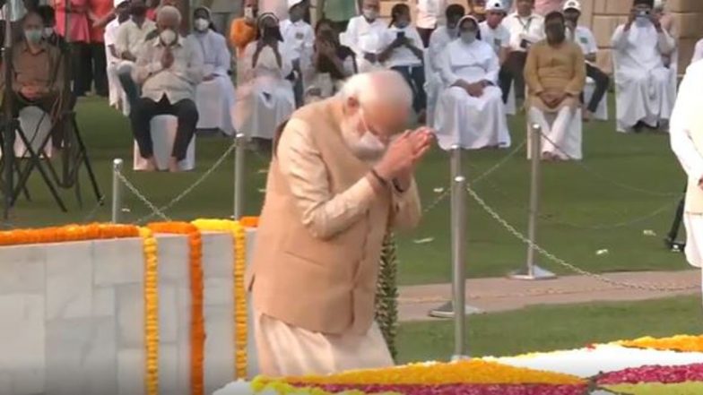 Parliament Attack 2001: PM Narendra Modi Pays Tribute to Security Personnel Martyred During the Attack