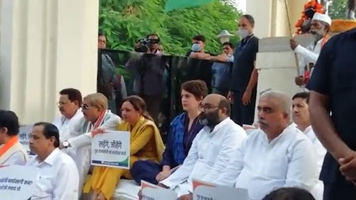 Lakhimpur Kheri Violence: Priyanka Gandhi Leads ‘Maun Vrat’ in Lucknow To Seek Ajay Mishra’s Dismissal