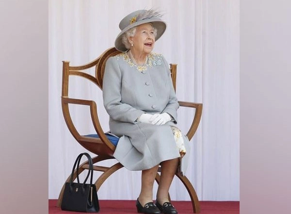 Queen Elizabeth II Tests Positive for COVID-19 With ‘Mild’ Symptoms: Buckingham Palace
