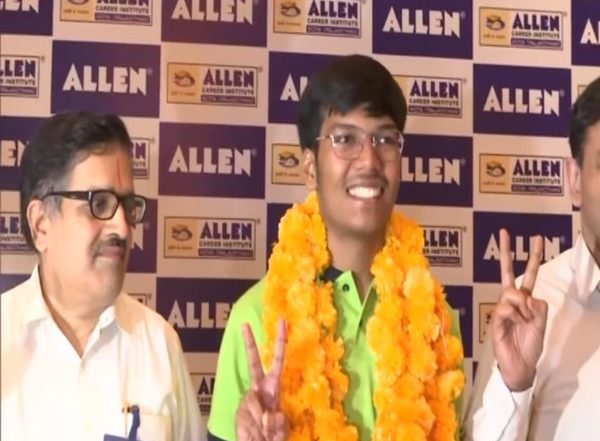 India News | Want to Study in World's Best College, Contribute to India's Technological Development: JEE (Advanced) Topper Mridul Agarwal