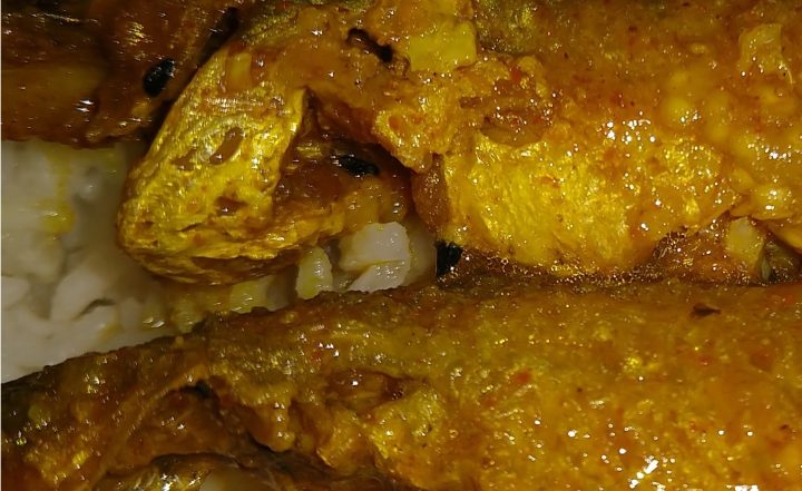 Happy Kali Puja 2021: Delicious Traditional Bengali Cuisine One Must Try in Kolkata