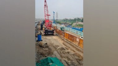 India News | Delhi Metro Builds the First of Its Kind Flyover Cum Metro Viaduct Structure, to Be Completed by 2023