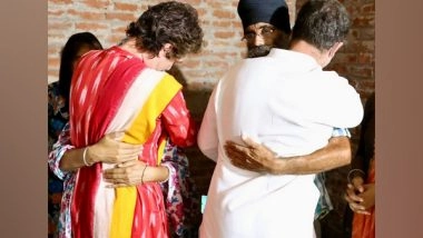 India News | Priyanka, Rahul Gandhi Meet Family of Deceased Farmer in Lakhimpur Kheri