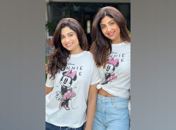 Entertainment News | Shilpa Shetty is All Praises for Her Younger Sister Shamita Shetty