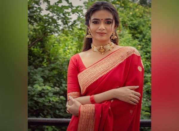 Entertainment News | Suniel Shetty, Samantha Prabhu Pen Heartfelt Birthday Wishes for Keerthy Suresh