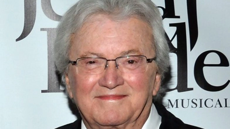 Leslie Bricusse, Willy Wonka and the Chocolate Factory & Goldfinger Songwriter, Dies at 90