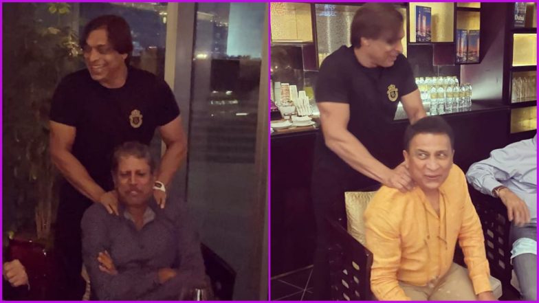 Shoaib Akhtar Chills With Kapil Dev and Sunil Gavaskar in Dubai Ahead of India vs Pakistan T20 World Cup 2021 Match, Pics Go Viral