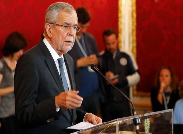 World News | Austrians Invited to Presidential Palace for COVID-19 Shots