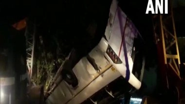 India News | 1 Dead, 3 Injured After Bus Falls from Flyover in UP's Ghaziabad