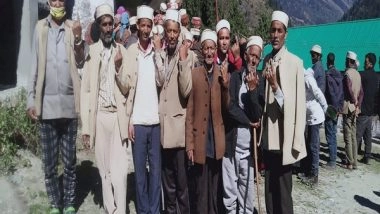 India News | HP By-polls: Voters in Malana Village Reach Polling Station at Altitude of 10,000 Ft