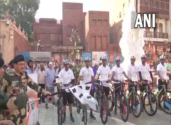 India News | 'Azadi Ka Amrit Mahotsav': Paramilitary Forces' to Organise Cycle Rally for Carrying Legacy of Freedom Fighters