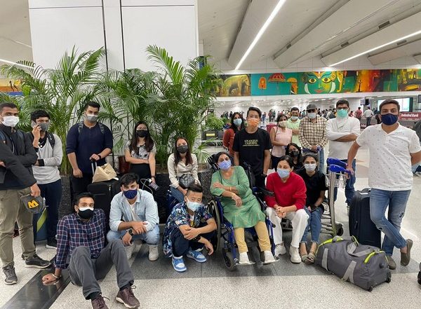 SpiceJet Flight From Delhi to Pakyong Cancelled Due to Bad Weather; Passengers Claim Company Didn’t Let Them Board Another Flight