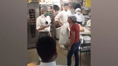 World News | Pakistani Karen Claiming to Be 'human Rights Activist' Caught Bullying Food-outlet Staff when Asked for Vaccination Certificate