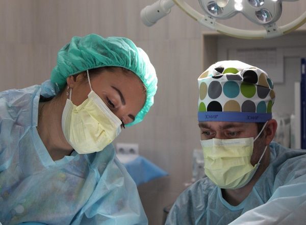 Telangana: Doctors Remove 206 Stones From 56-Year-Old Man’s Kidney in Hyderabad