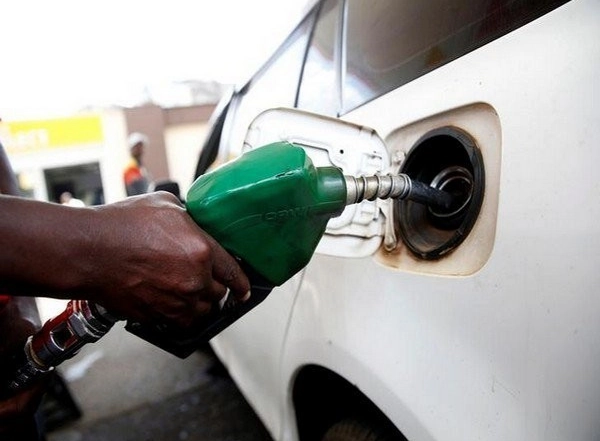 India News | Daily Commuters in Delhi Lament Increasing Fuel Prices