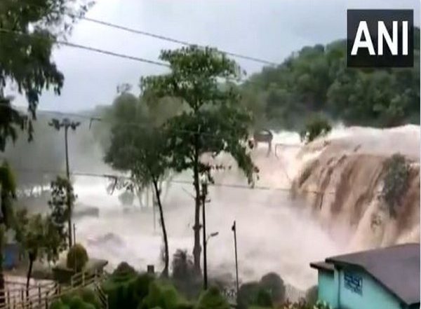 India News | Tamil Nadu: Several Parts of Kanyakumari Receive Heavy Rainfall