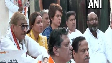 India News | Lakhimpur Kheri Incident: Priyanka Gandhi Vadra, Other Congress Leaders Observe 'maun Vrat' in Lucknow