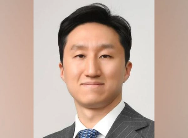 World News | S Korea: Chung Mong-ju's Eldest Son Chung Ki-sun Named CEO of Hyundai Heavy Industries