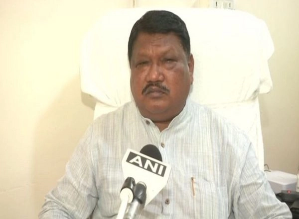 India News | Doubting NCB Probe is Absurd, BJP Leader Jual Oram Slams Shiv Sena on Mumbai Cruise Drugs Case