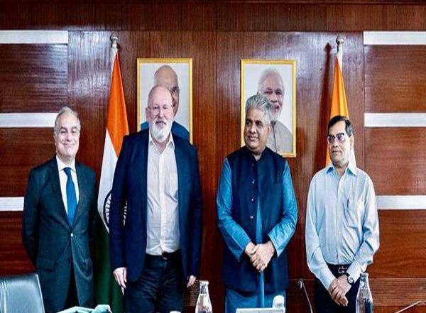 India News | All Pending Issues Should Be Mutually Decided at COP26, Says Environment Minister