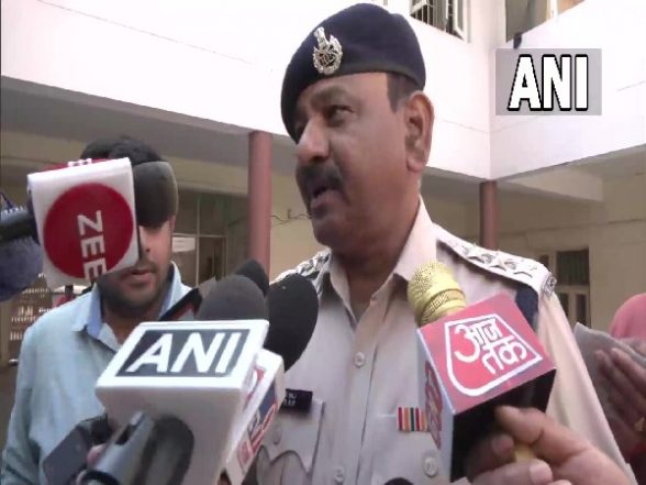 Haryana Shocker: Mutilated Body of Man Found Tied to Police Barricade Near Singhu Border - Vimarsana News