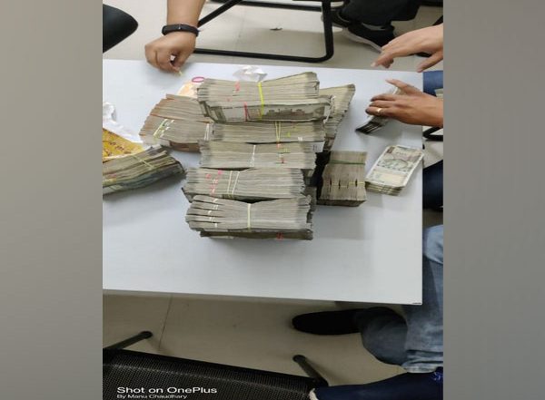 Delhi: CISF Detects Rs 58 Lakh Cash in Baggage Screening at Lal Quila Metro Station