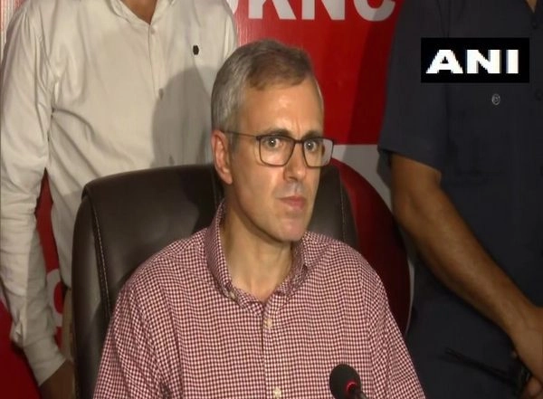 India News | T20 WC: Omar Abdullah Slams Indian Team for Not Taking Stand for Mohammed Shami