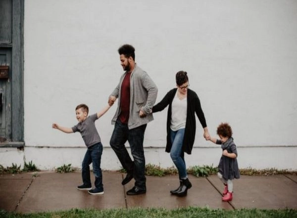 Lifestyle News | Parental Beliefs May Impact Child Development: Study